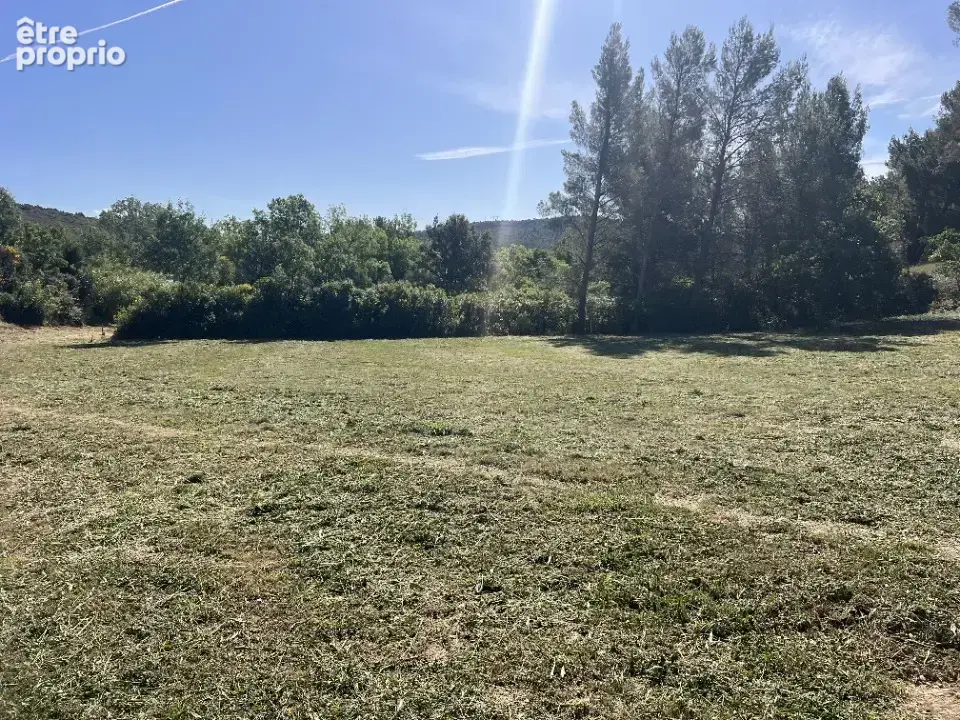 Terrain 680 m² à vendre à Eyguieres (13430) - photo 3