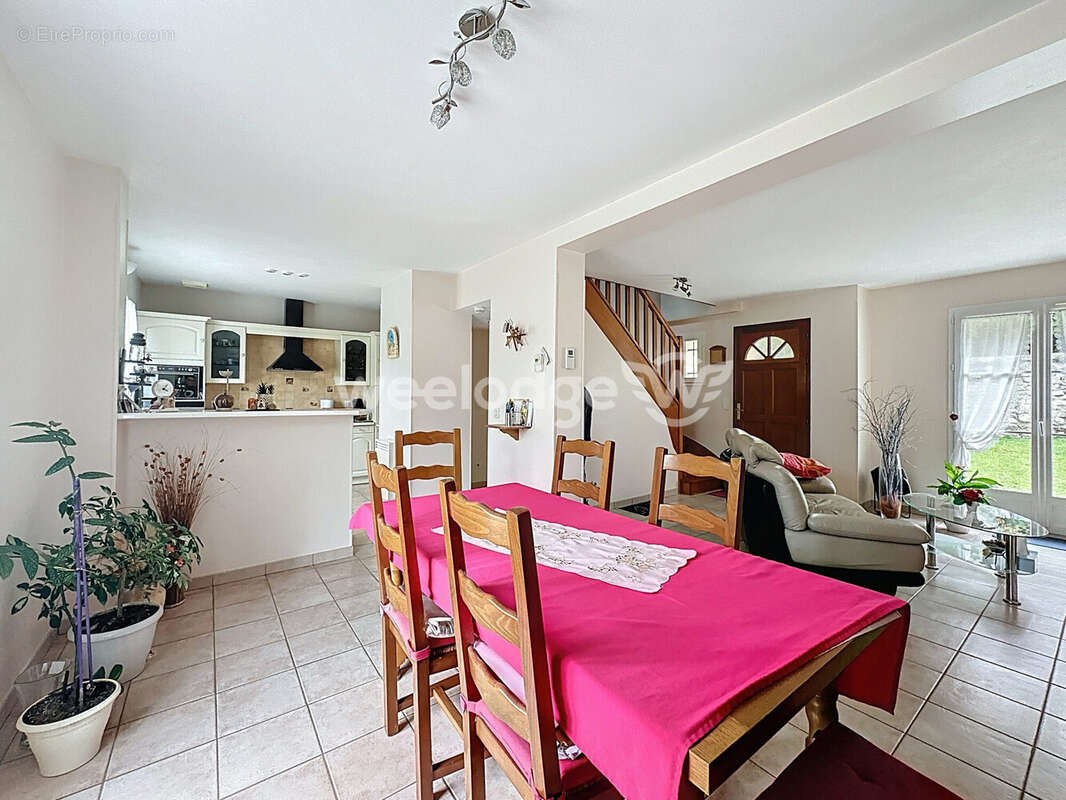 Maison à CONDECOURT