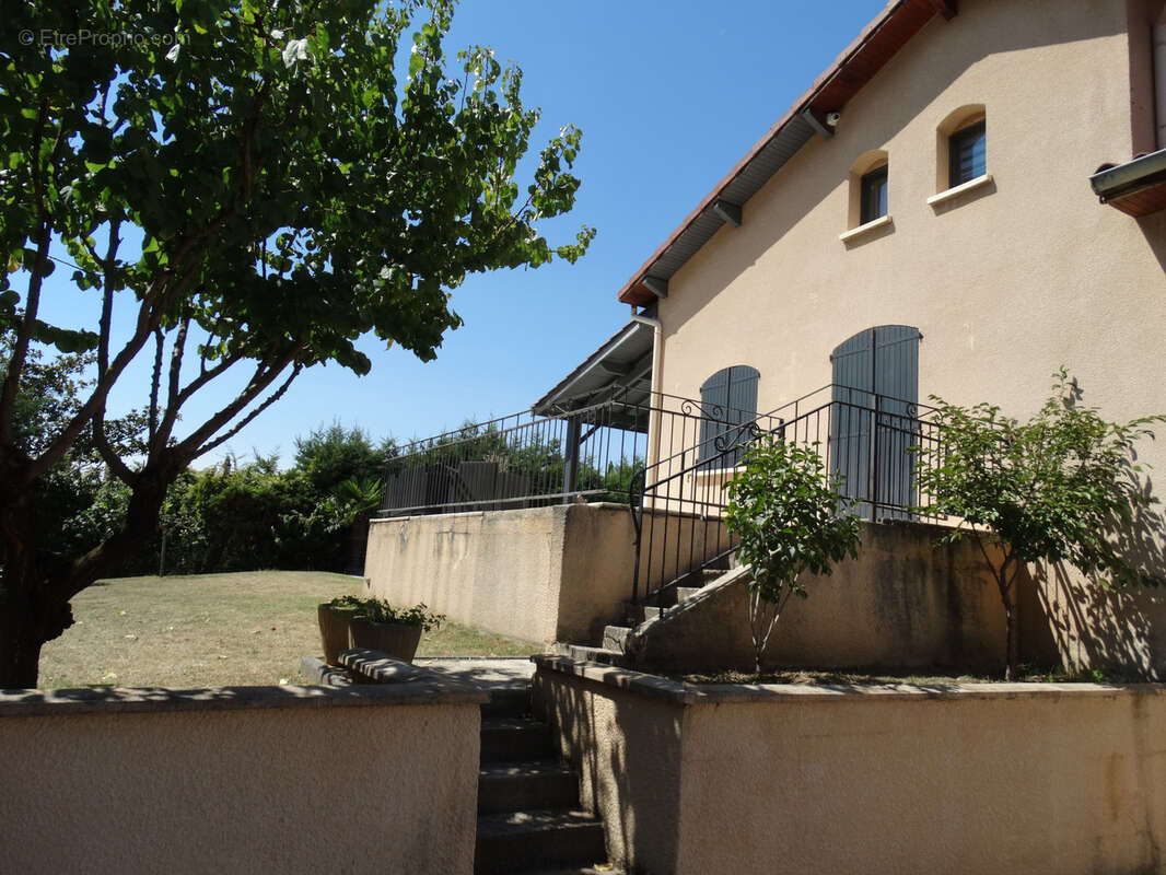 Maison à GRIGNY
