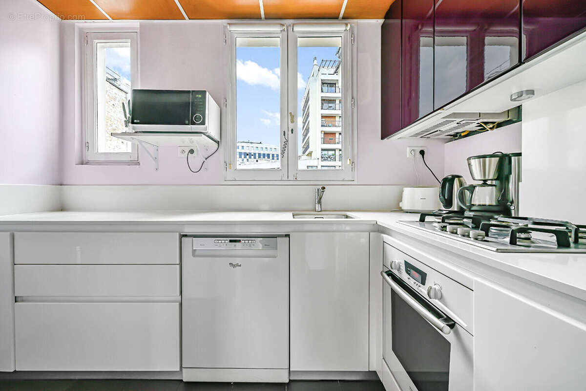 Appartement à PARIS-14E