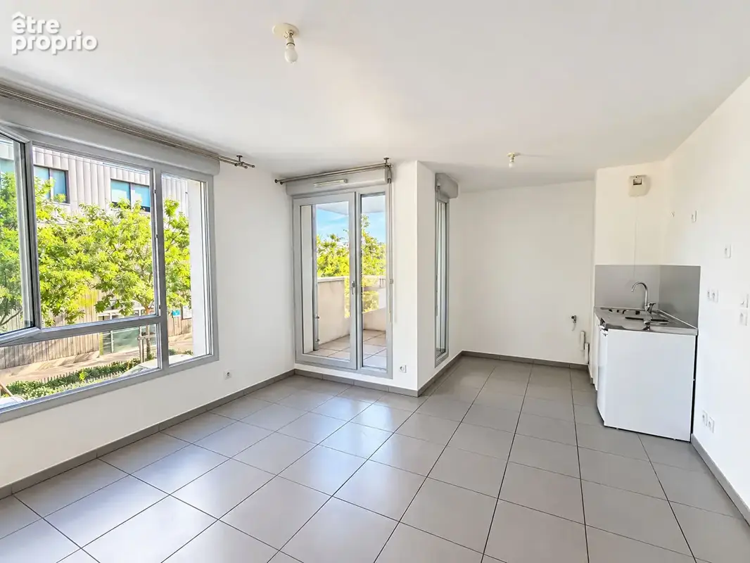 Appartement à LYON-8E