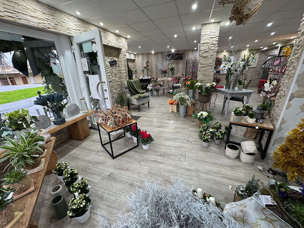 Commerce à PONT-HEBERT