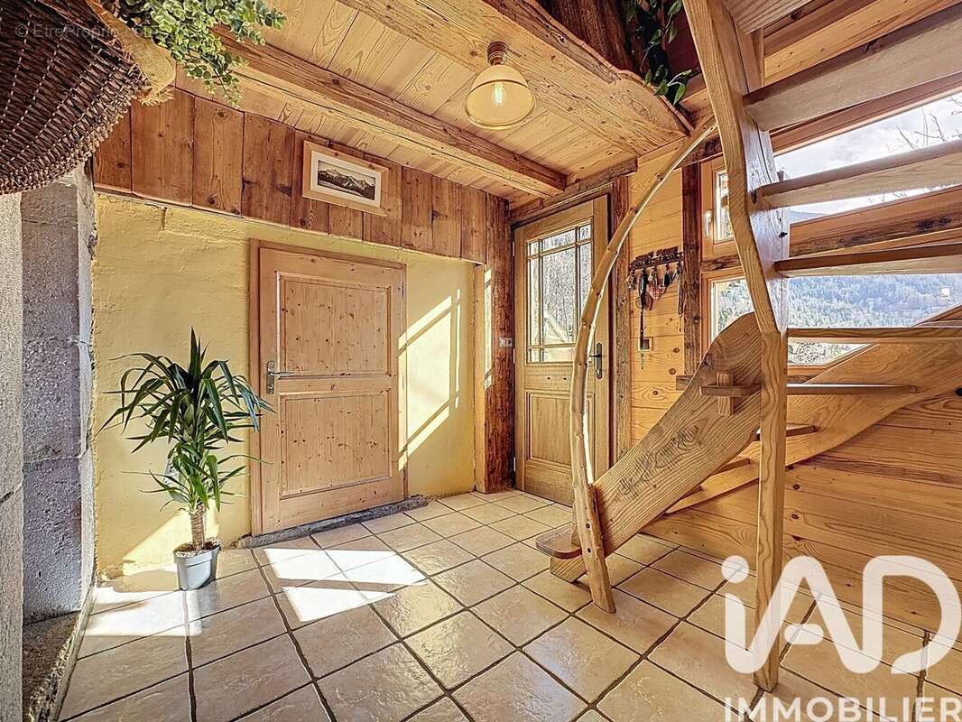 Photo 5 - Maison à BONNEVILLE