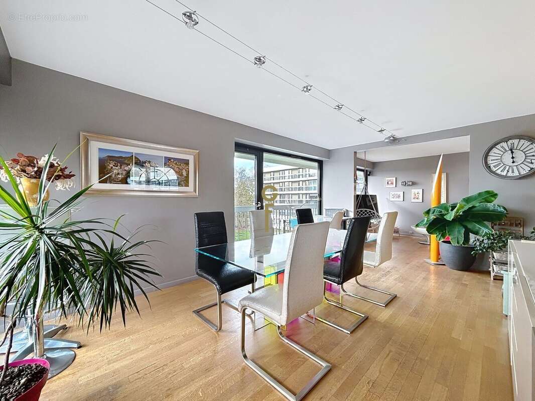 Appartement à CROIX