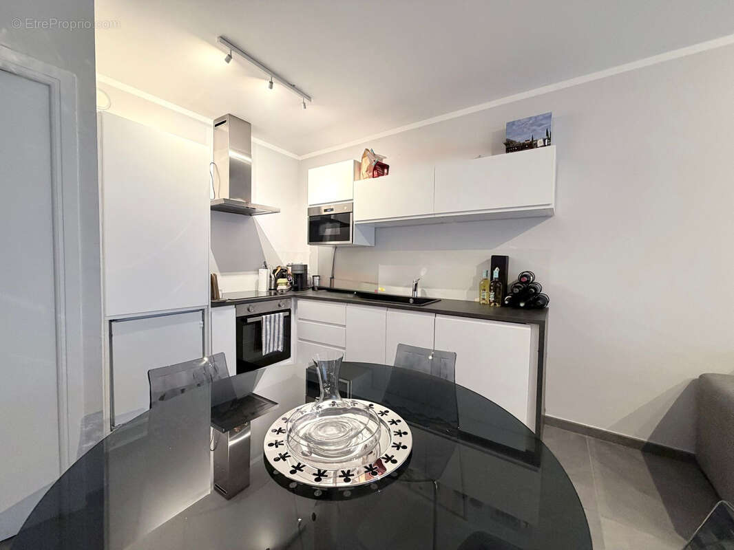 Appartement à ROQUEBRUNE-CAP-MARTIN