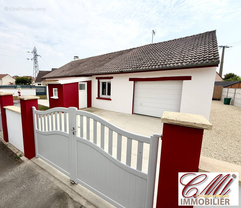 Maison à COUVROT