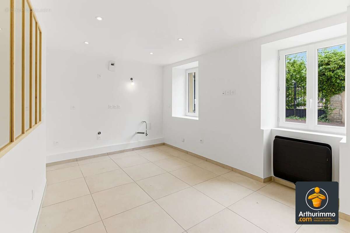 Appartement T1 bis entièrement rénové, idéal premier achat ou investissement locatif - photo 2