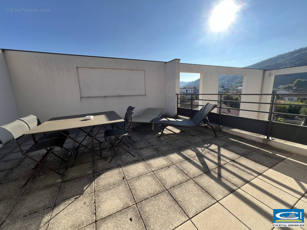 Appartement à TOURNON-SUR-RHONE