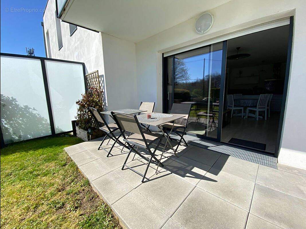 Appartement à SENE