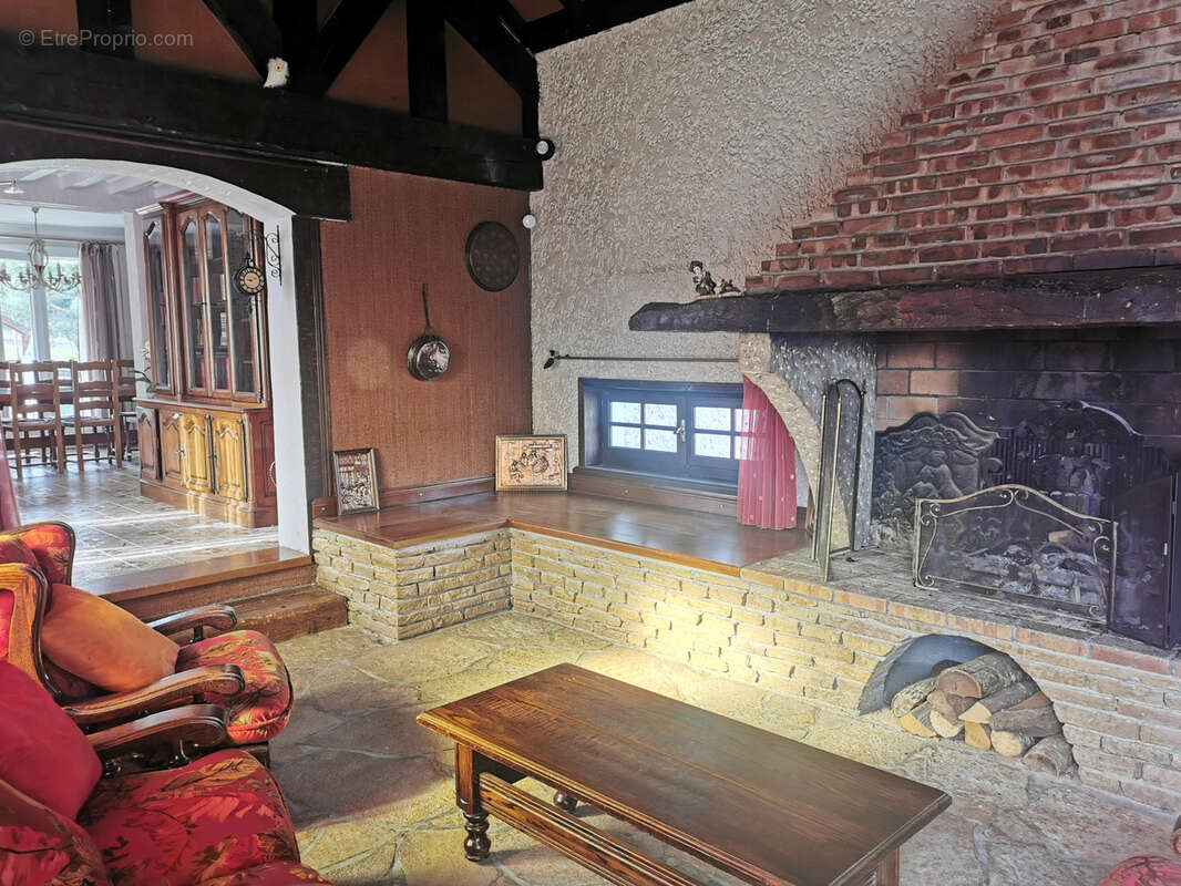 Maison à SAINT-BAUDILLE-DE-LA-TOUR