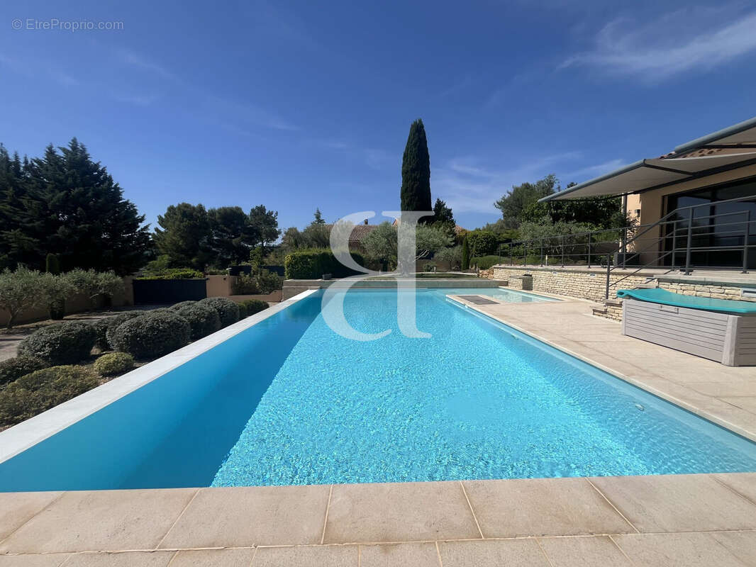 Maison 264 m² à Mormoiron  - photo 3