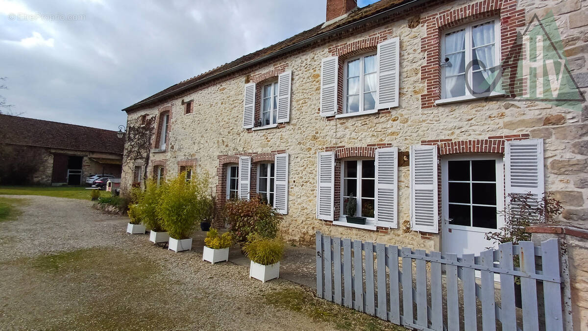 Maison à HERME