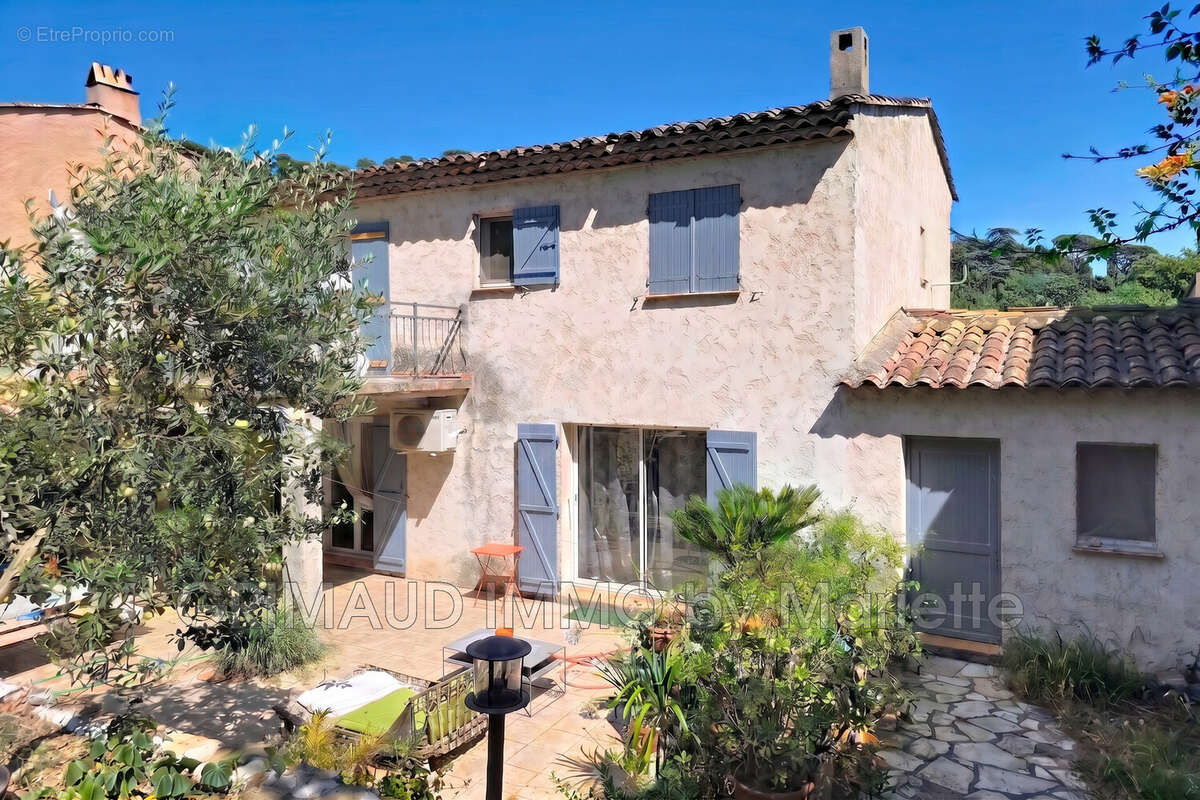 Maison à GRIMAUD