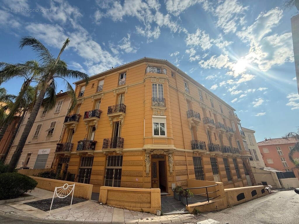 Appartement à BEAUSOLEIL