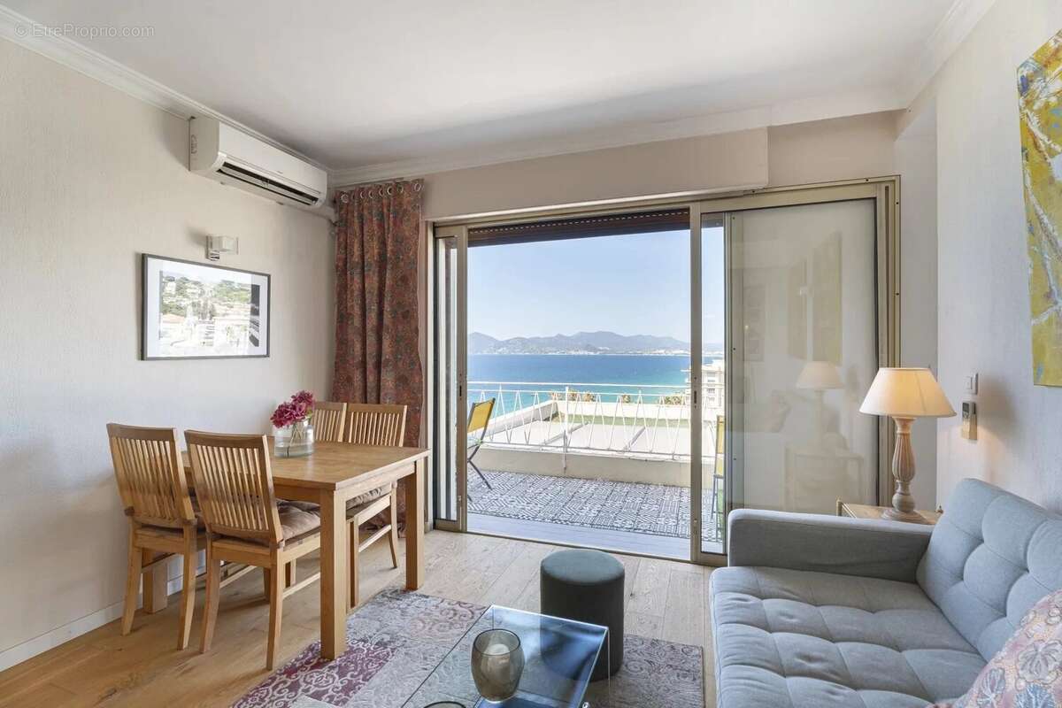 Appartement 3 pièces -terrasse- vue mer panoramique -Plages du midi - photo 5