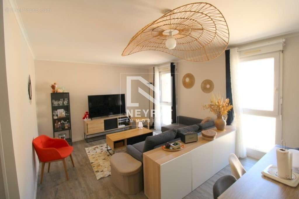 Appartement type 7 en duplex centre ville - photo 4