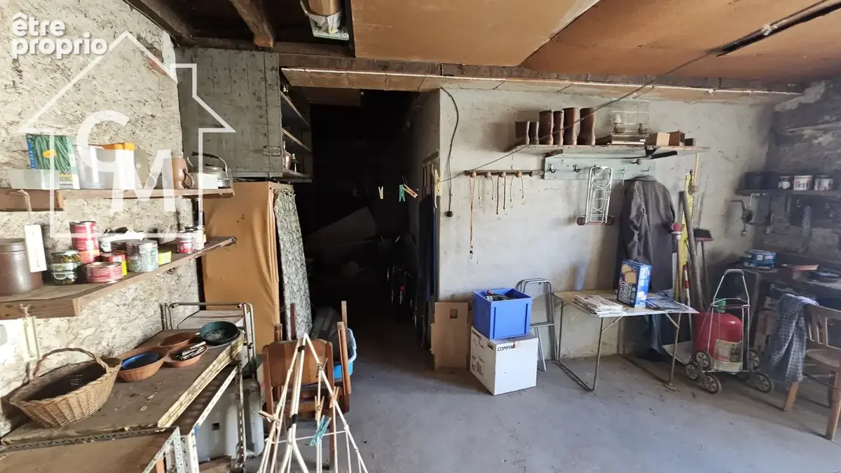 Maison de plain-pied à rénover avec dépendances et terrain de 309 m2 - photo 17