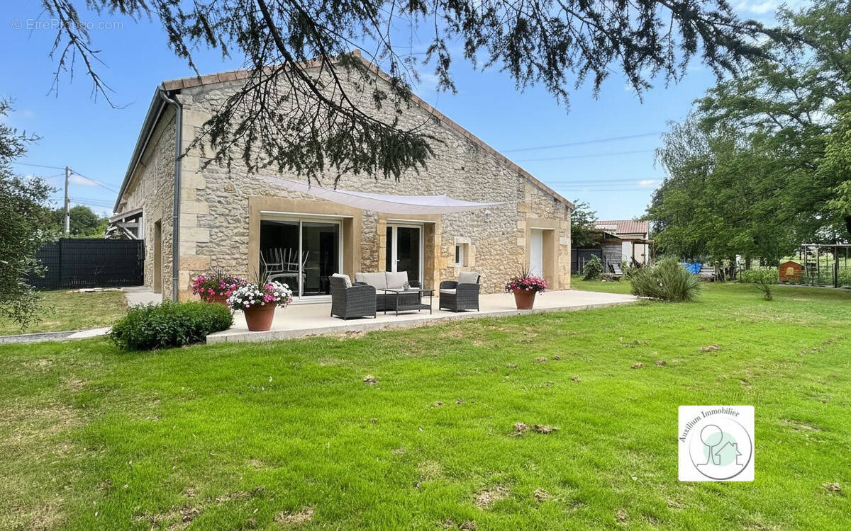 Maison à PEUJARD