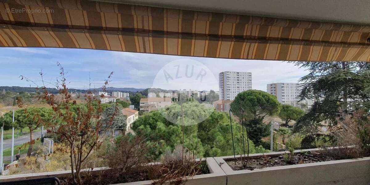 Appartement à MARSEILLE-11E