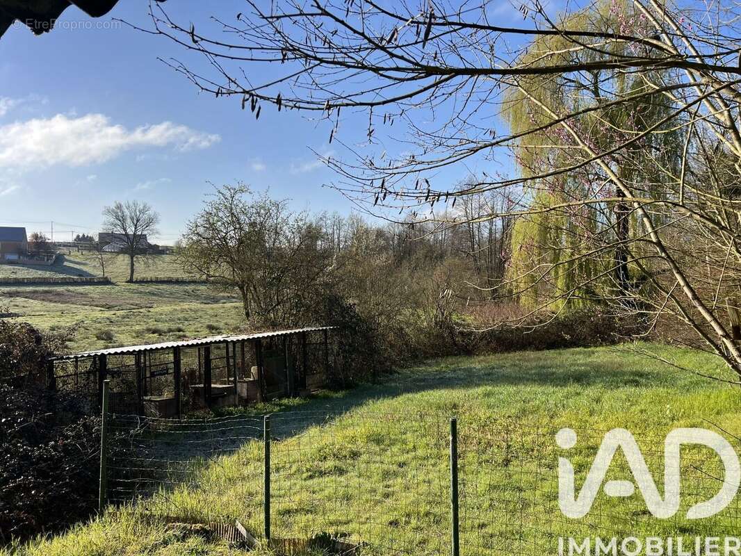 Photo 2 - Maison à SAINT-YAN