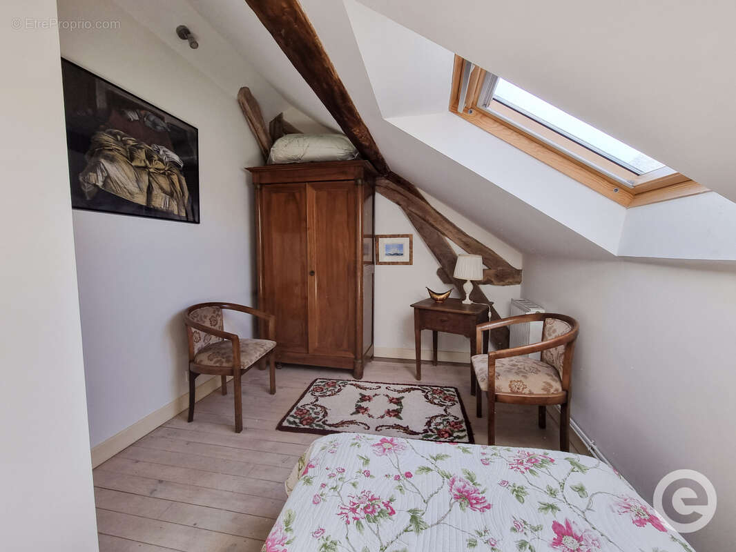 Maison à ANNAY-LA-COTE