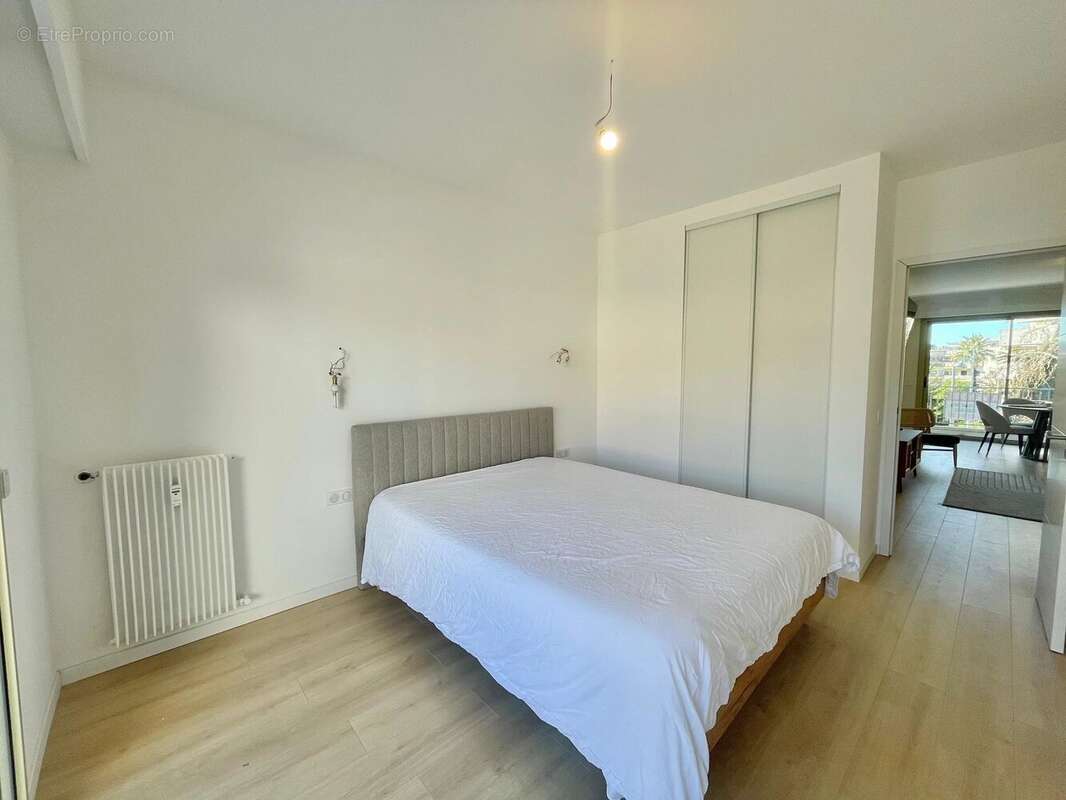 Appartement à LE CANNET