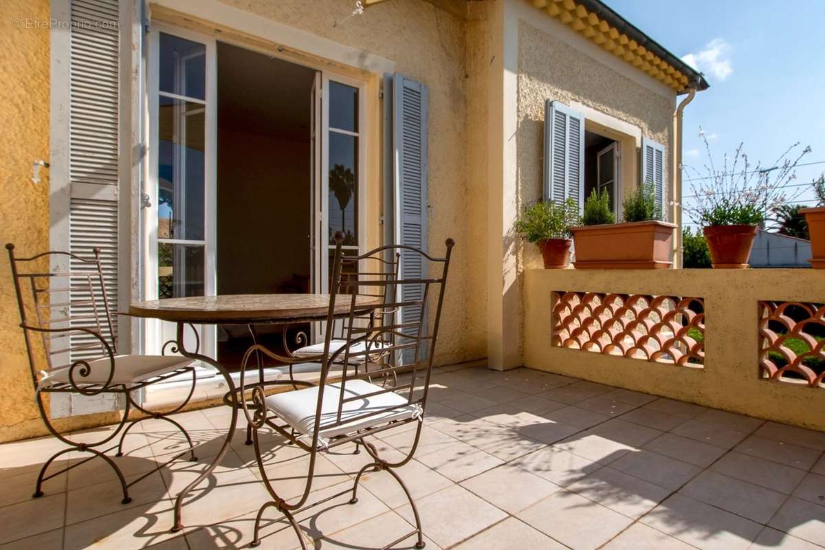 Maison à CAGNES-SUR-MER