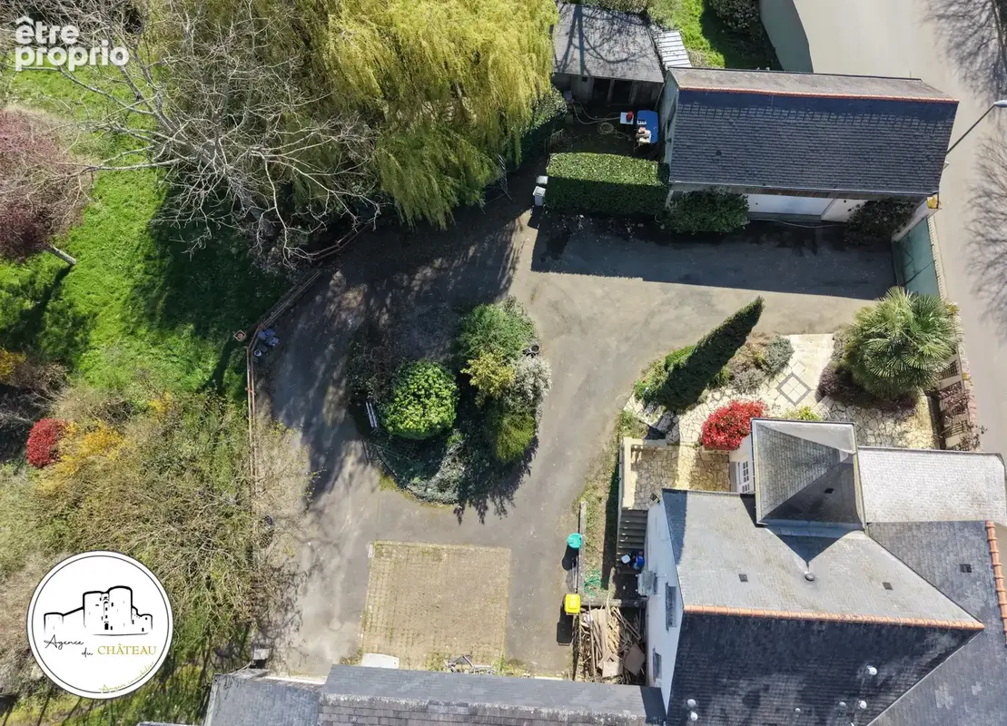 Photo Maison à Montreuil-Juigne au prix de 336 000€