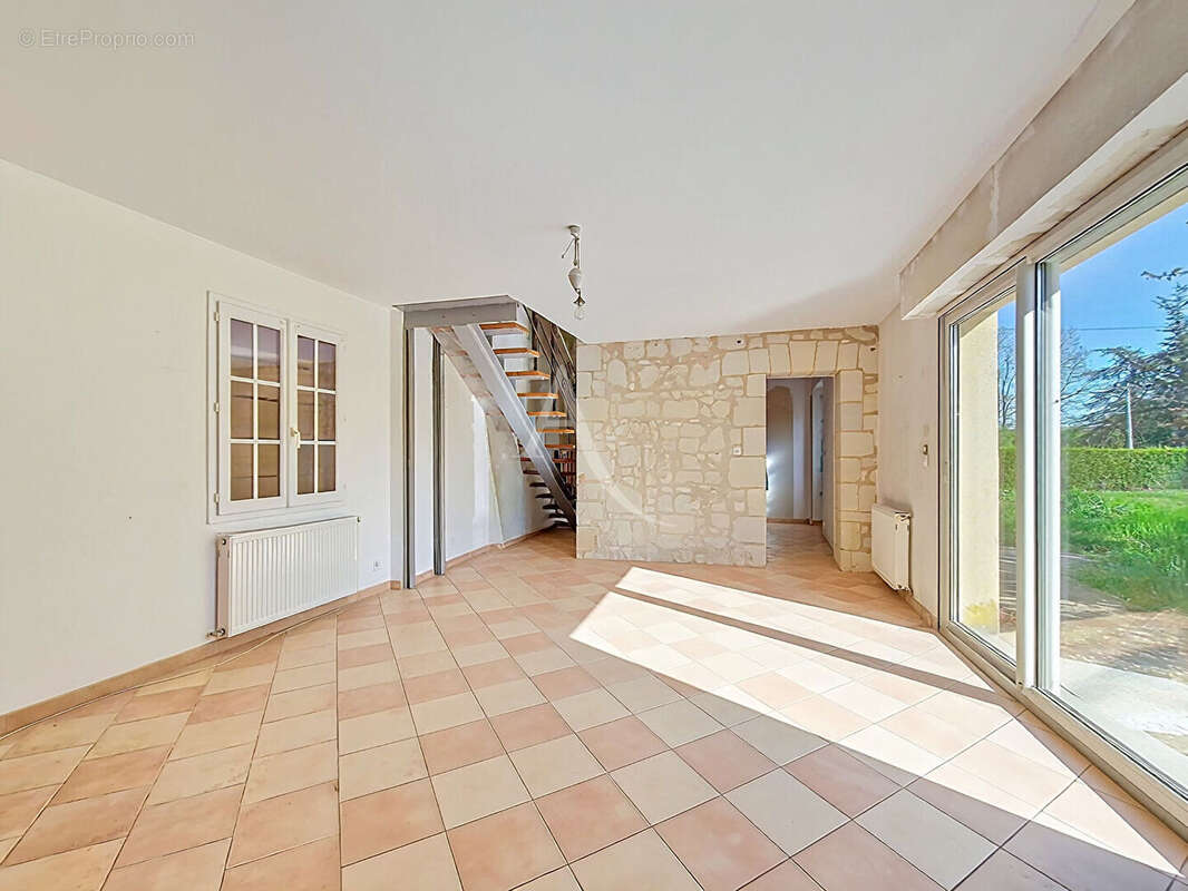 Maison à CIZAY-LA-MADELEINE