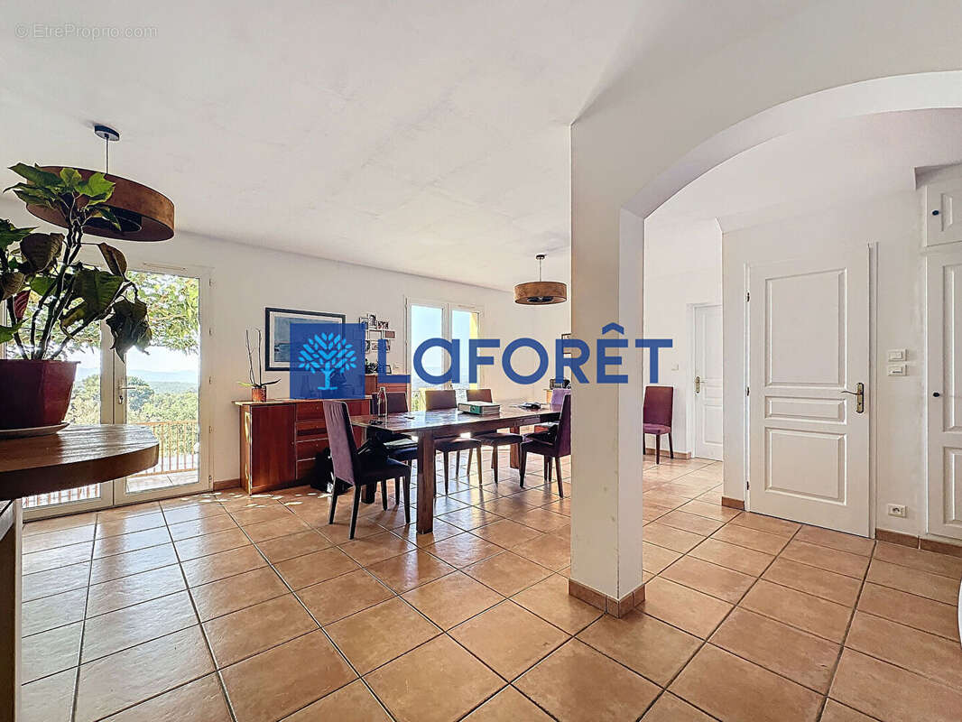 Maison à DRAGUIGNAN