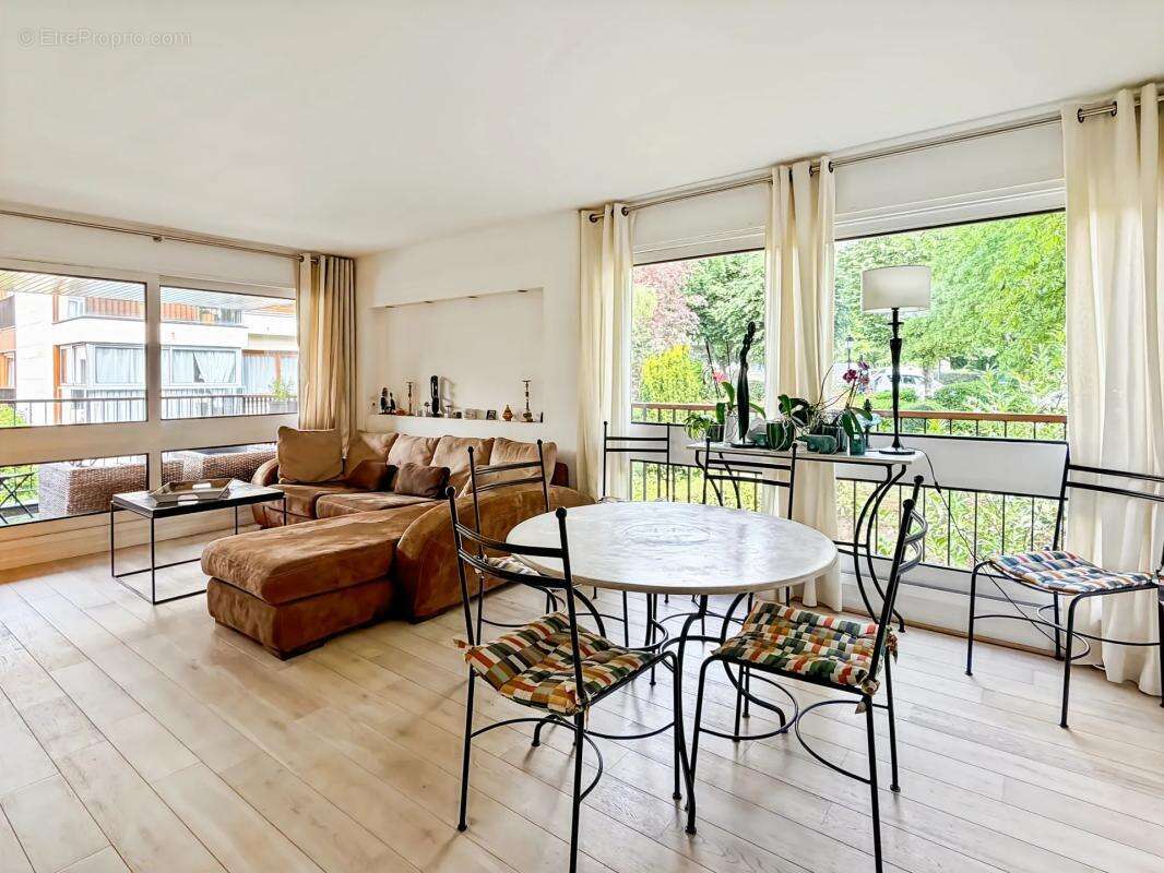 Appartement à LE CHESNAY