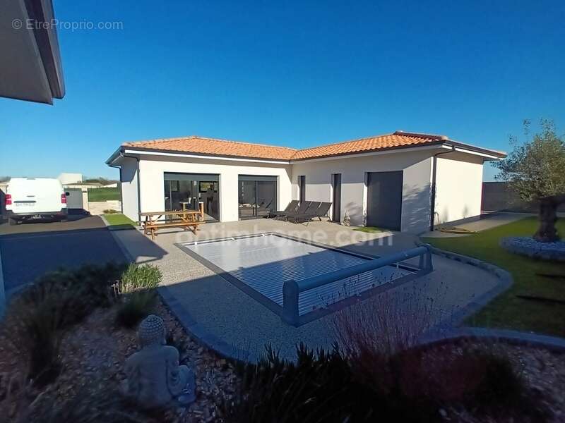 Maison à LAMARQUE