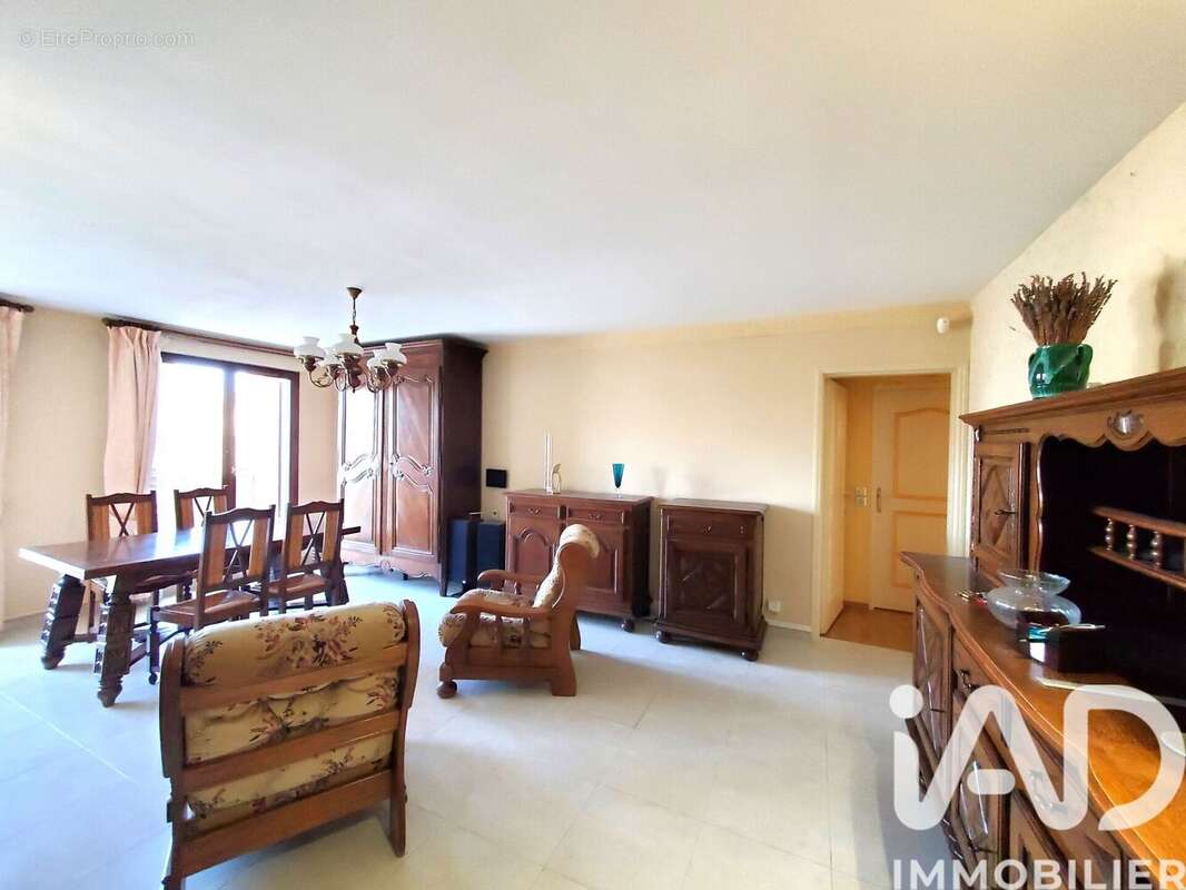 Photo 5 - Appartement à MONTIGNY-LE-BRETONNEUX