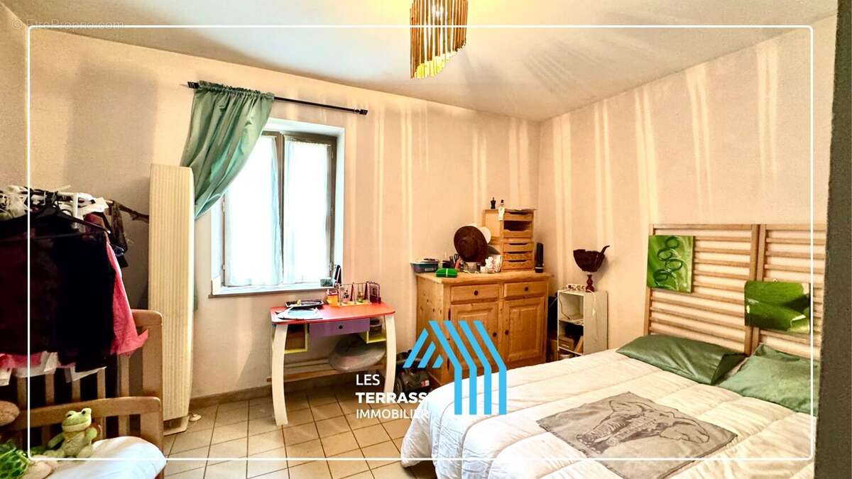 Appartement à SAINT-GERVAIS-SUR-ROUBION