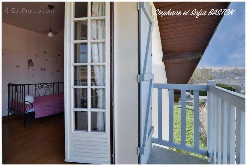 Maison à PONTS-ET-MARAIS