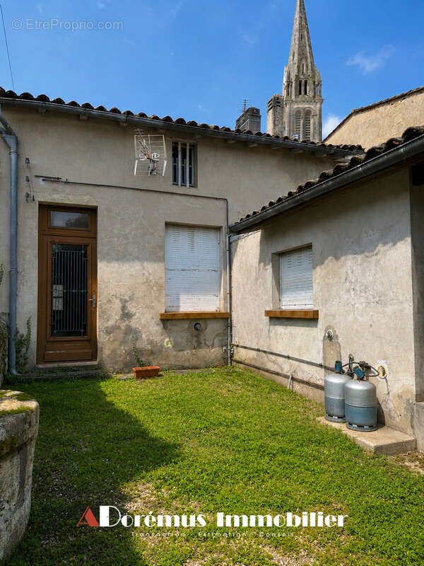 Maison de village de 202 m2 avec jardin et fort potentiel d’aménagement - photo 2