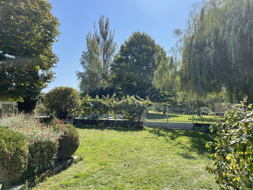 Maison à TOUVRE