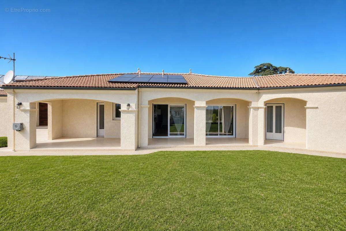 Maison moderne 119 m² à Montaigu-de-Quercy - photo 2