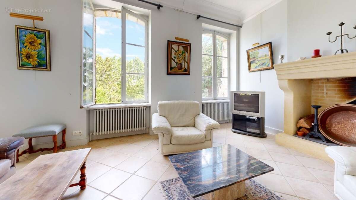 Maison-de-Maitre-gite-et-tennis-a-SARLAT-Living-Ro - Maison à SARLAT-LA-CANEDA