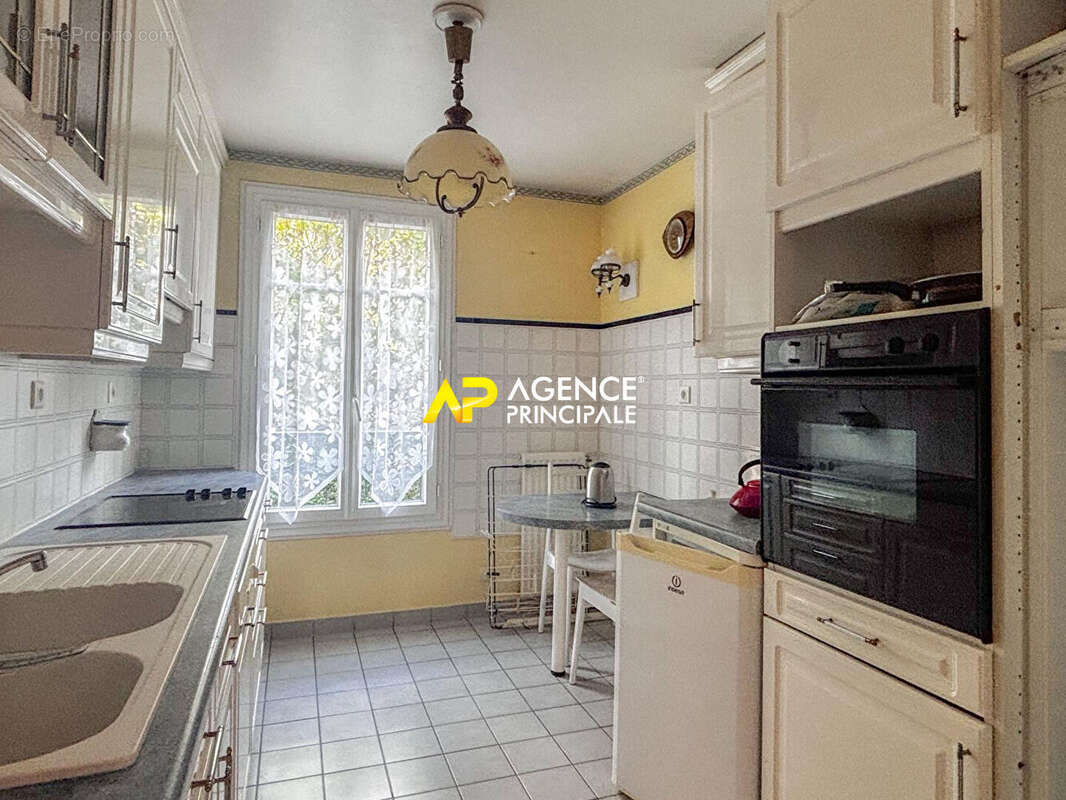 Appartement à SARTROUVILLE