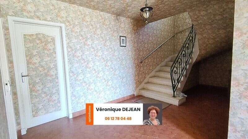 Maison à LA ROCHE-BLANCHE