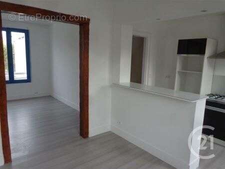 Maison à PONT-SUR-YONNE