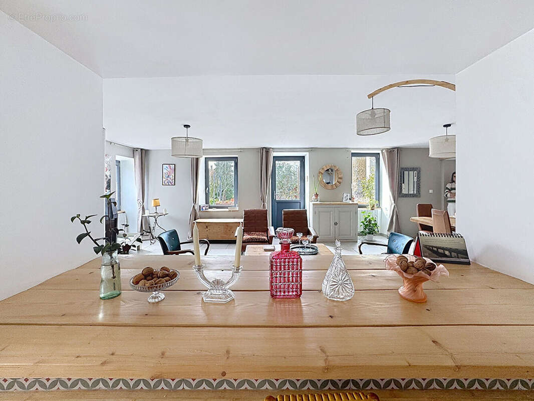 Maison à CHAMPIER