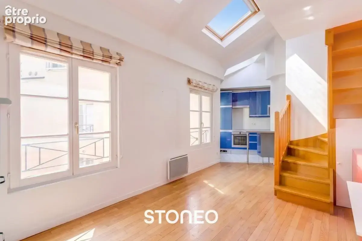 Appartement à PARIS-8E