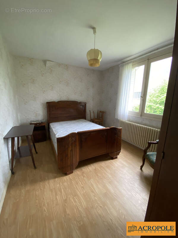 Maison à SAINT-GONDON