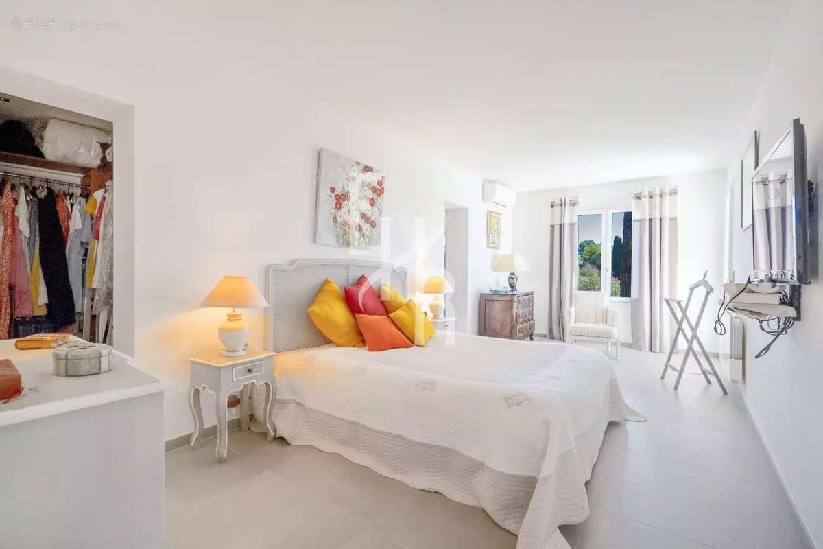 Achat / Vente villa Mougins vue village - photo 16