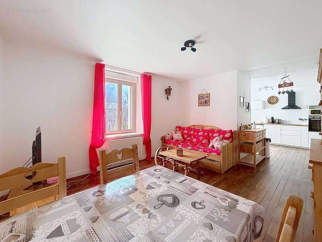 Appartement à LA BRESSE