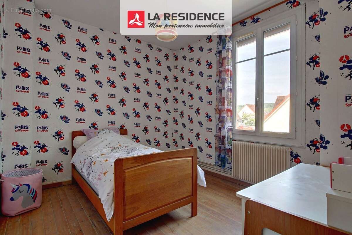 Maison à SAINT-ETIENNE-DU-ROUVRAY