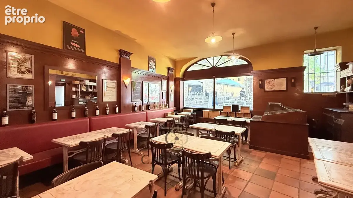 Restaurant d'inspiration italienne de 155 m² avec terrasse au cur de l'Écusson - photo 2