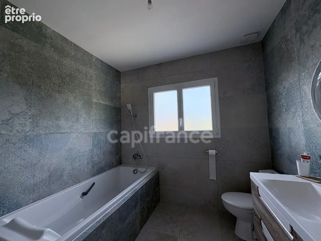 Villa contemporaine à Carnas (30260), entre Quissac et Sommières : LUMIÈRE, CALME ET ART DE VIVRE - photo 6